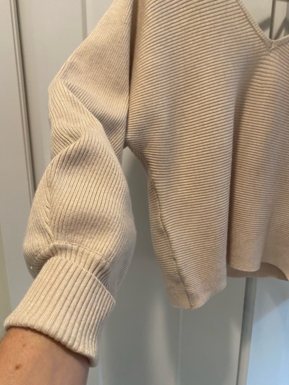 Pink Rose Cream Ribbed V-Neck Sweater - Picture 4 of 7